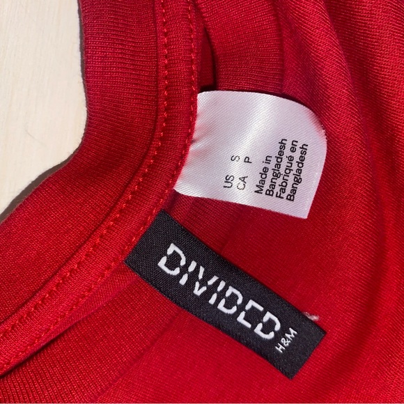 H&M cute tee - Picture 2 of 2